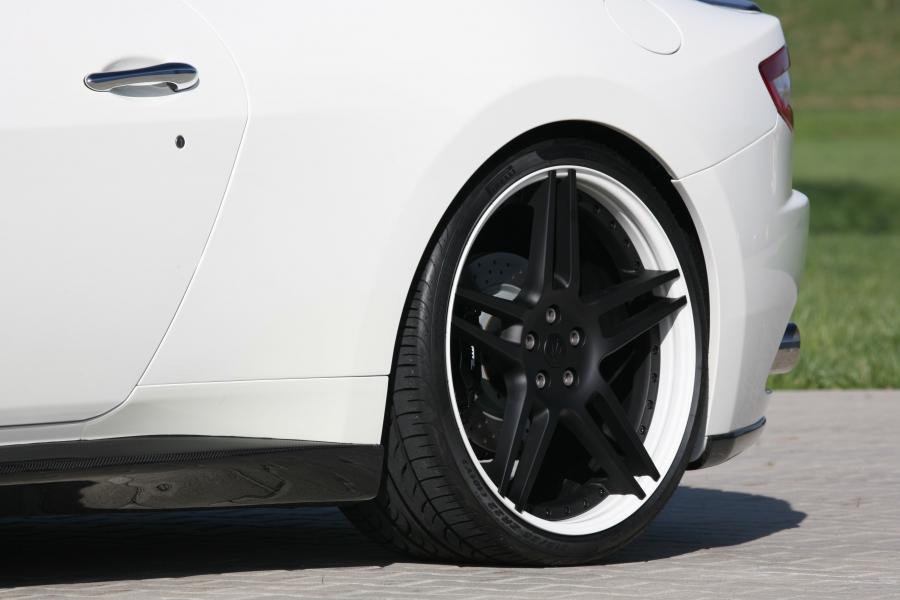  Maserati GranCabrio Tridente by Novitec Rosso 2011 года  (фото 15 из 51)
